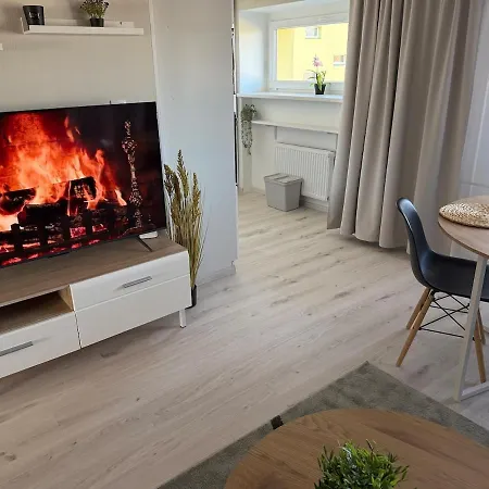 Avar Ja Valguskuellane Pesa Apartamento Viljandi (Viljandimaa)